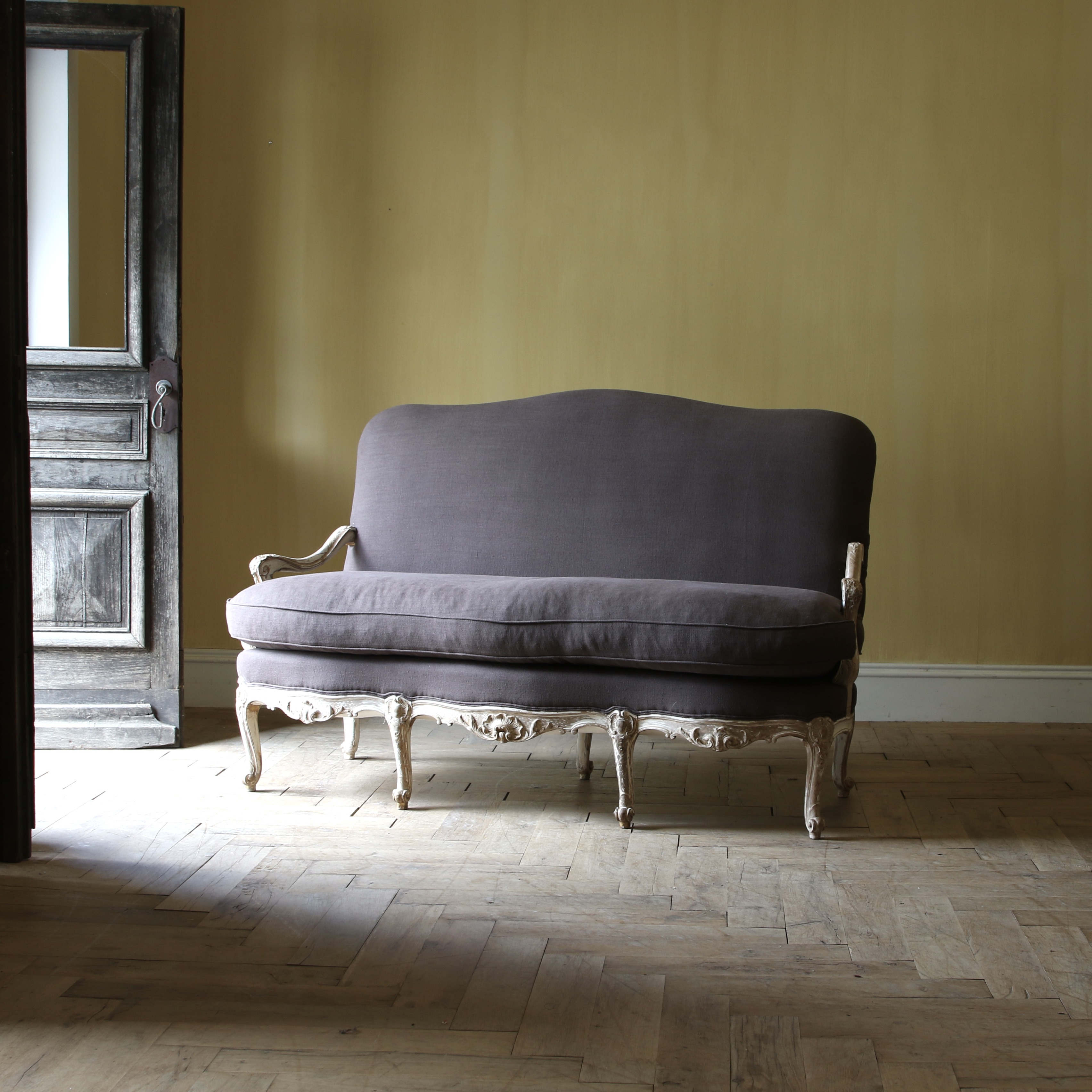 156-22 - Louis XV Settee